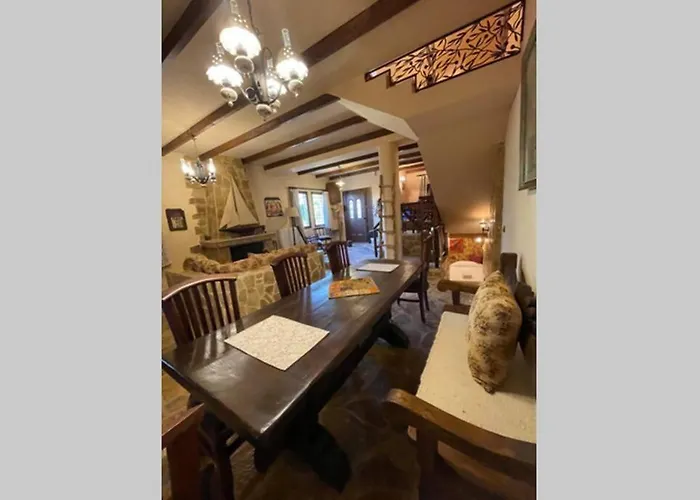 Sentoyki Village - μονοκατοικια σε θαλασσα * Melíssion